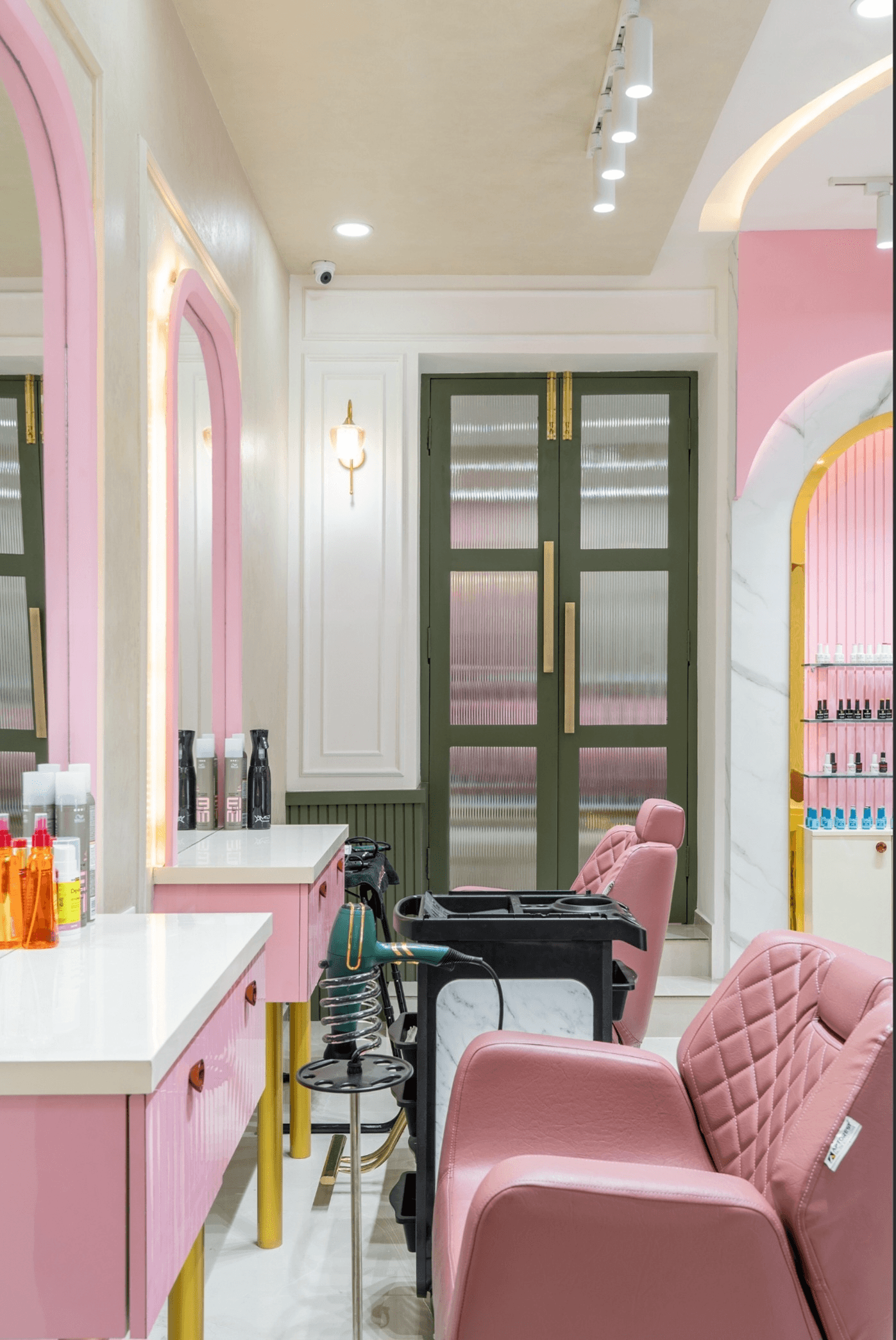 Nix-Studio-Pala-Gel-Nail-Art-Lounge-Kottayam — Dedicated nail extensions and nail art space